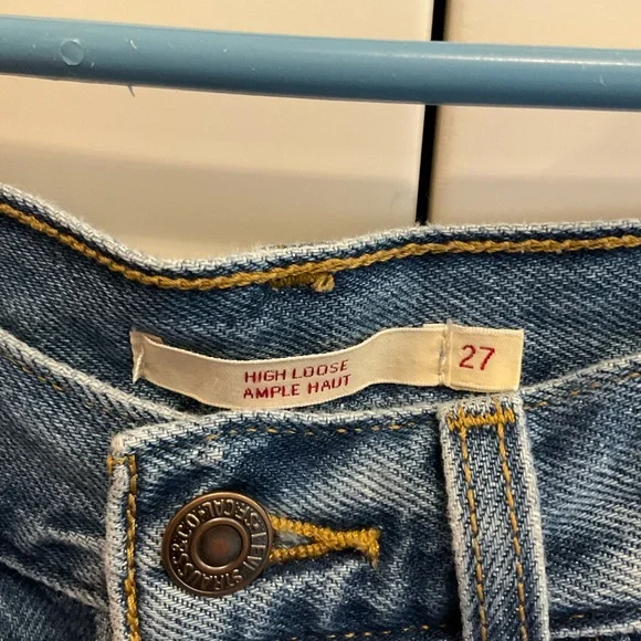 Levi's High Loose Women's High-Rise Wide Leg Jeans in Medium Blue Denim - Picture 5 of 8